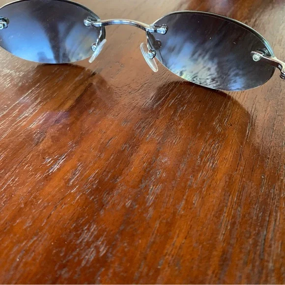 Gucci Silver Rimless Sunglasses - Picture 6 of 12